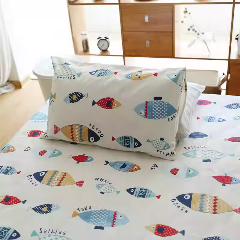 Fresh Strawberry Bed Sheets &ndash; Cute & Comfortable Cotton Fabric