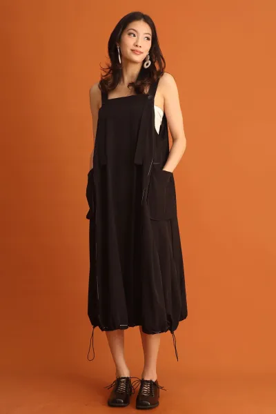 CHOSEN &ndash; Sera Pinafore Drawstring Dress